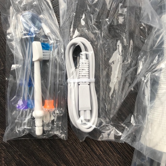 Brand New,Cordless dental device - Picture 3 of 6